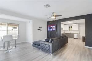 6039 SW 38th St, Miramar, FL 33023, - MLS#A11809631