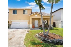 7332 Sw 158th Ave, Miami