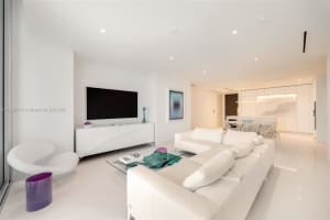 300 Biscayne Blvd Way 5205w, Miami