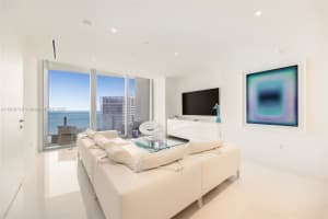 300 Biscayne Blvd Way 5205W, Miami, FL 33131 - MLS#A11809714