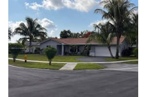 4888 Nw 8th Ct, Plantation