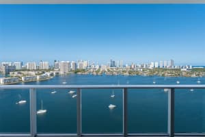 17301 Biscayne Blvd 2210 North Miami Beach, FL 33160 - MLS#A11809808