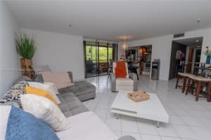 665 NE 195th St APT 419, Miami, FL 33179, - MLS#A11809850