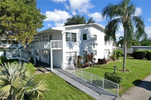 182 Westbury J 182, Deerfield Beach