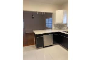 330 W 46th St #1, Miami Beach, FL 33140, - MLS#A11809861