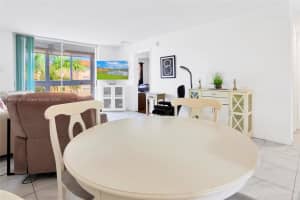 2801 N Pine Island Rd APT 204, Sunrise, FL 33322, - MLS#A11809903