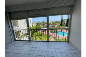 2859 Leonard Dr G407, Aventura