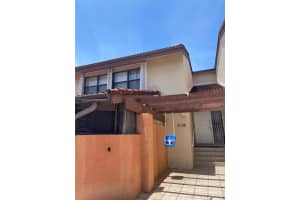 9999 NW 9th St Cir Apt 1-11, Miami, FL 33172, - MLS#A11809949