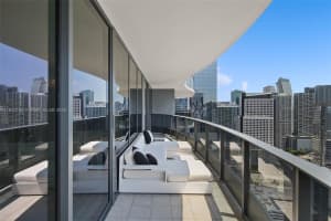 1000 Brickell Plaza Unit 4209, Miami, FL 33131, Sold 09/05/25