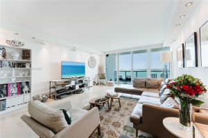 1331 Brickell Bay Dr APT 2805, Miami, FL 33131, - MLS#A11810146