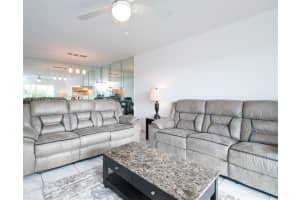4650 Washington St APT 502, Hollywood, FL 33021, - MLS#A11810164