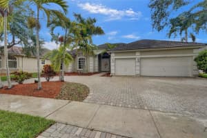 1463 SW 156th Ave, Pembroke Pines, FL 33027, Sold 08/01/25