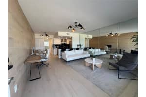 300 Oregon St, Hollywood, FL 33019, Sold 07/09/25