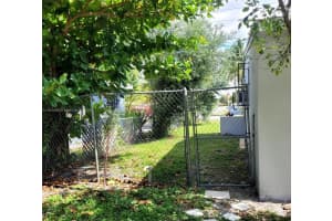 1760 Nw 127th St Miami, FL 33167 - MLS#A11810339