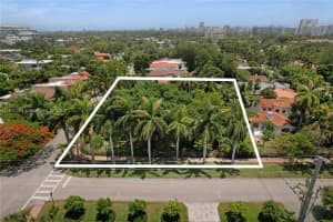  Royal Palm Miami Beach, FL 33140 Sold 07/16/25