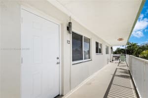 2601 NE 1st St APT 12, Pompano Beach, FL 33062, - MLS#A11810415