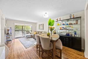 801 Sw 138th Ave 404e, Pembroke Pines