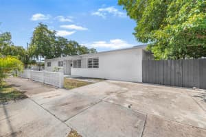 3202 SW 3rd St, Miami, FL 33135, - MLS#A11810563
