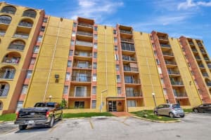 4801 NW 7th St, Miami, FL 33126, Sold 07/03/25