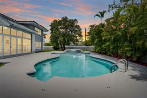 7201 SW 84th Pl, Miami, FL 33143, Sold 08/04/25
