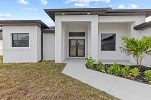 452 Mercedes Ct, Lehigh Acres, FL 33972, - MLS#A11810617