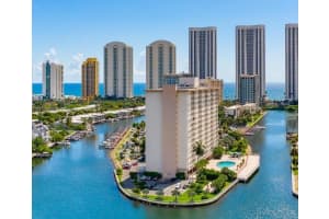 400 Kings Point Dr 318, Sunny Isles Beach