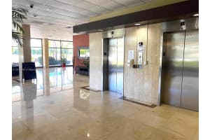 400 Kings Point Dr APT 318, Sunny Isles Beach, FL 33160, - MLS#A11810630