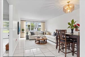 2200 Park Ln APT 109, Hollywood, FL 33021, - MLS#A11810691