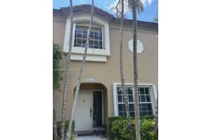 16141 Emerald Cove Rd, Weston