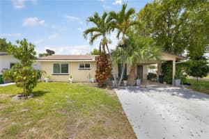 5723 Nw 69th Ave, Tamarac