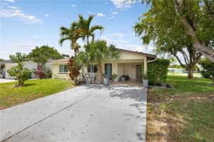 5723 NW 69th Ave, Tamarac, FL 33321, - MLS#A11810869