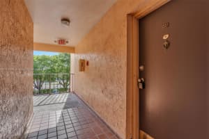 325 NW 72nd Ave APT 301, Miami, FL 33126, - MLS#A11810888