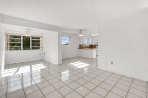 325 NW 72nd Ave APT 301, Miami, FL 33126, - MLS#A11810888