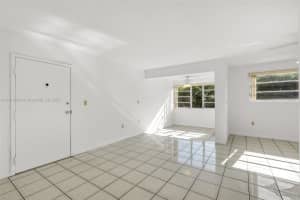 325 NW 72nd Ave APT 301, Miami, FL 33126, - MLS#A11810888
