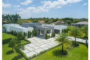 13221 Sw 220th St, Miami