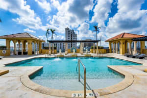 1607 Ponce De Leon Blvd 12e, Coral Gables