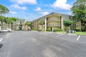 9091 Lime Bay Blvd APT 110, Tamarac, FL 33321, - MLS#A11810951