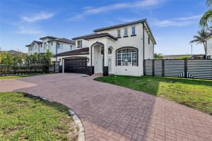 23161 SW 107th Ave, Miami, FL 33170, - MLS#A11811061