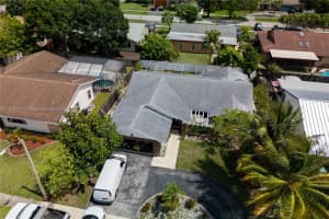 8521 NW 53rd St, Lauderhill, FL 33351, - MLS#A11811077