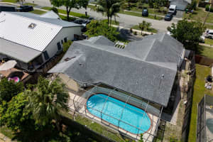 8521 NW 53rd St, Lauderhill, FL 33351, - MLS#A11811077