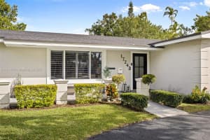 17243 Sw 87th Ave Palmetto Bay, FL 33157 - MLS#A11811118