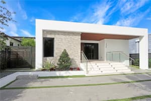 330 SW 19th Rd, Miami, FL 33129 - MLS#A11811162