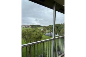 850 Sw 133rd Ter 416b, Pembroke Pines