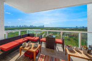15051 Royal Oaks Ln APT 2101, North Miami, FL 33181, Sold 08/01/25