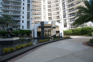 901 Brickell Key Blvd 2701 Miami, FL 33131 - MLS#A11811254
