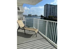 4000 Ne 169th St 405 North Miami Beach, FL 33160 - MLS#A11811260
