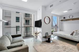 227 NE 2nd St, Miami, FL 33132, Sold 07/16/25