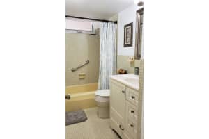 2905 Point E Dr APT L402, Aventura, FL 33160, - MLS#A11811313