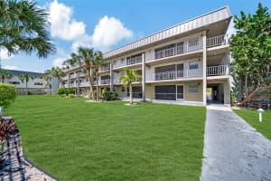 270 Layne Blvd APT 307, Hallandale Beach, FL 33009, - MLS#A11811323