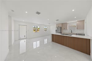 651 NW 9th St, Homestead, FL 33030, - MLS#A11811459